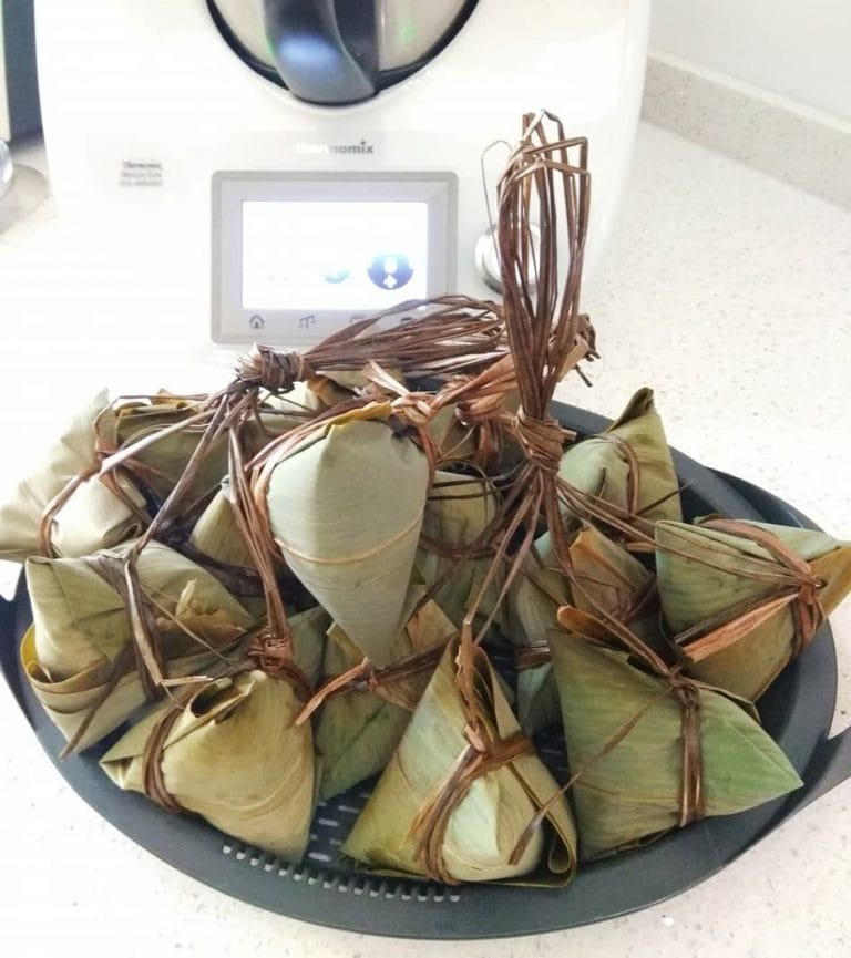 Glutinous Rice Dumplings (Kiam Bak Chang)